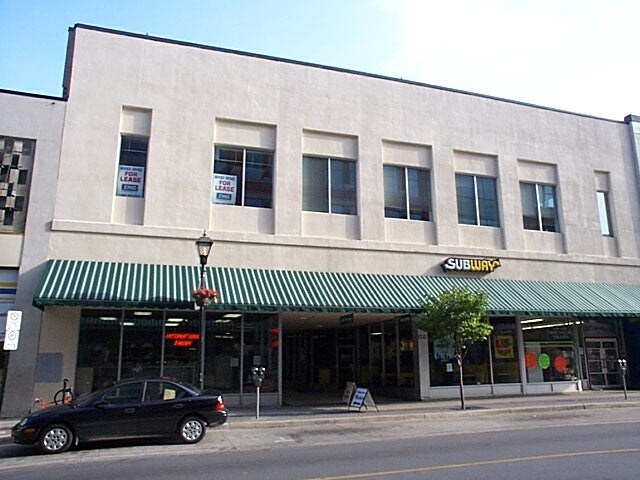 150 Dundas St, London, ON à vendre - Photo du bâtiment - Image 2 de 9