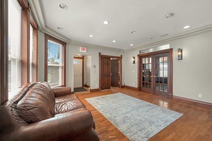 125 S Quincy St, Green Bay, WI for sale - Building Photo - Image 3 of 56