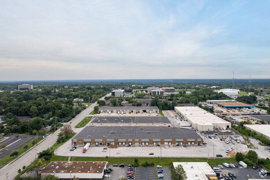 1131-1151 N Warson Rd, Saint Louis, MO à louer - Aérien - Image 3 de 4