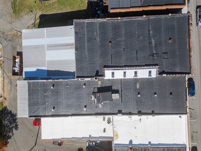 516 N Main St, Hillsville, VA for sale - Building Photo - Image 3 of 41