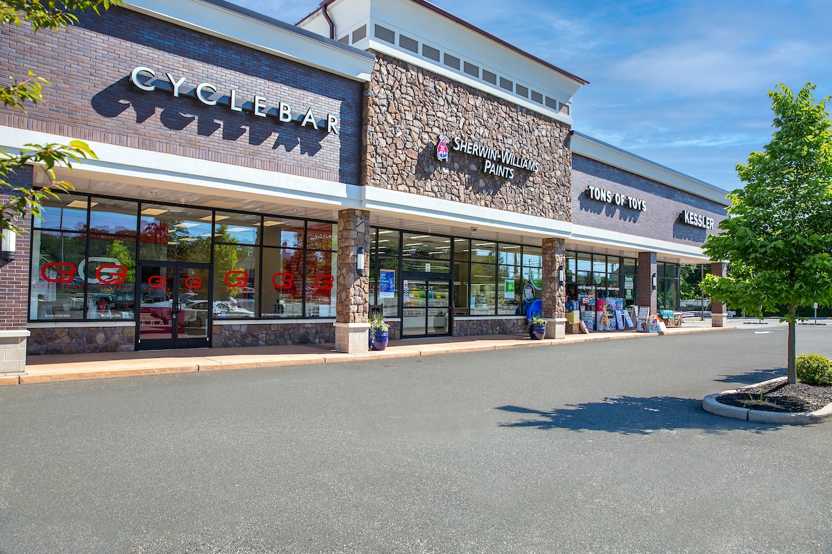 80 Morristown Rd, Bernardsville, NJ à louer Photo du bâtiment- Image 1 de 1