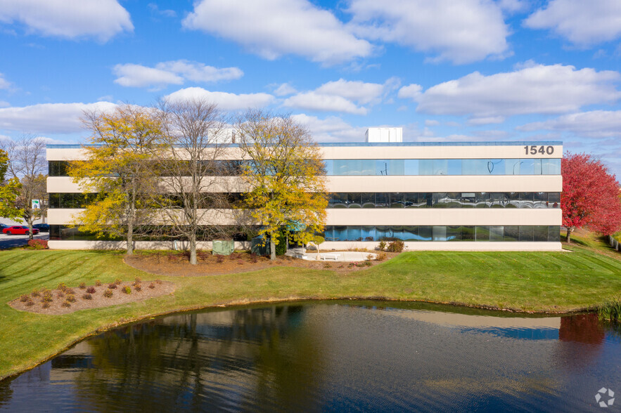 1540 E Dundee Rd, Palatine, IL for sale - Building Photo - Image 3 of 5