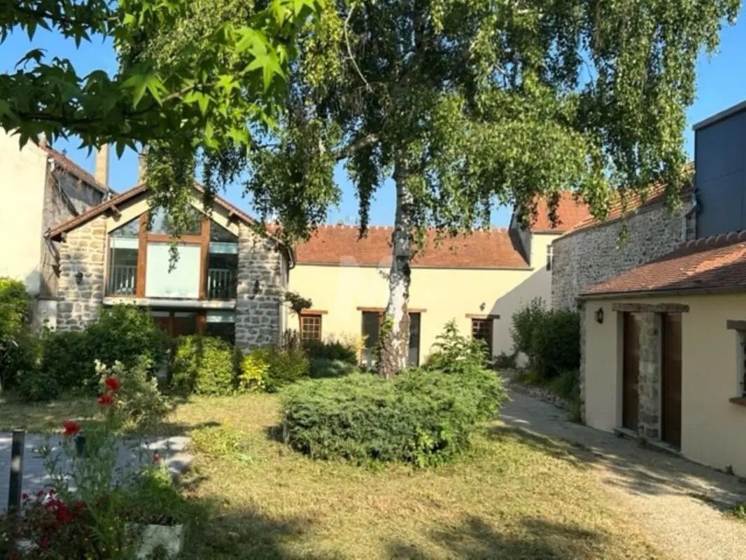 Office in Évry-Courcouronnes for sale Building Photo- Image 1 of 14