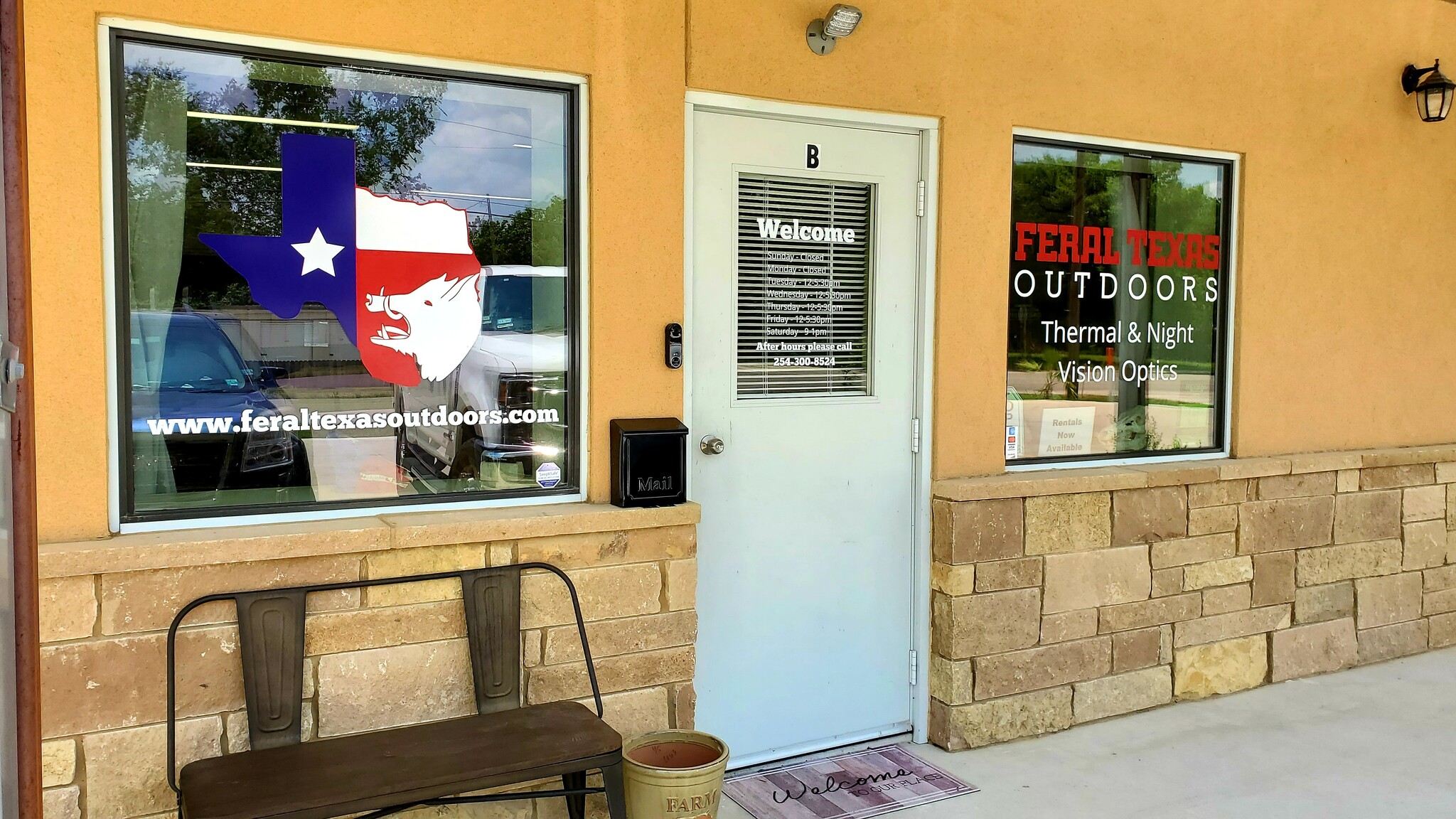 301 S Franklin St, Holland, TX for sale Interior Photo- Image 1 of 2