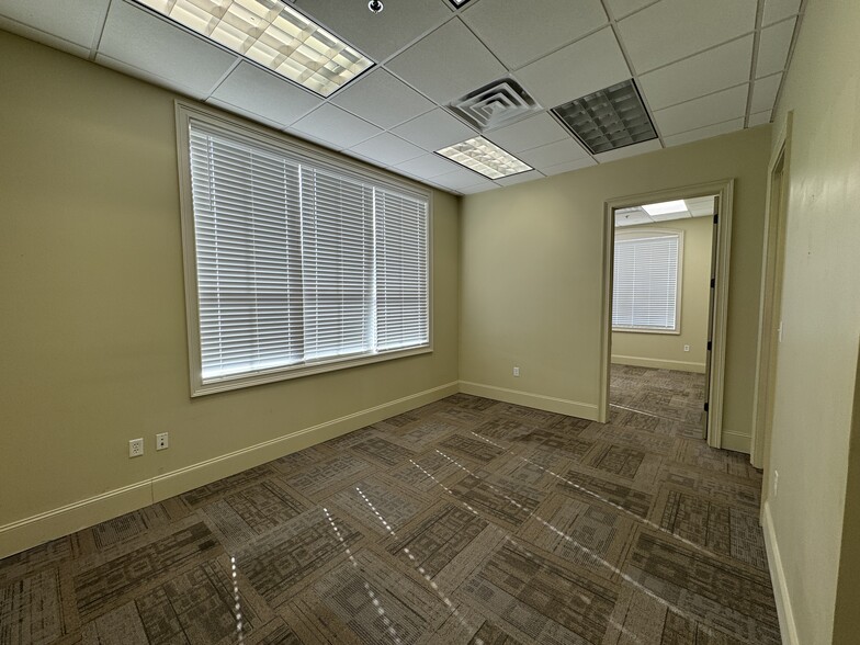 2446 Caffey St, Hernando, MS for lease - Building Photo - Image 3 of 6