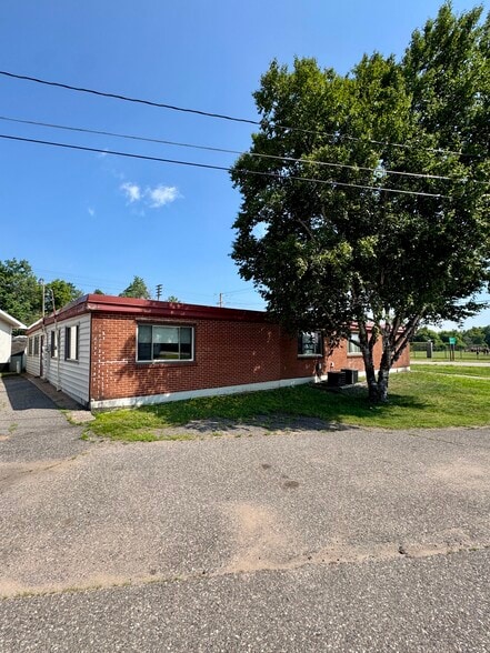 701 N Teal Lake Ave, Negaunee, MI for sale - Building Photo - Image 3 of 36