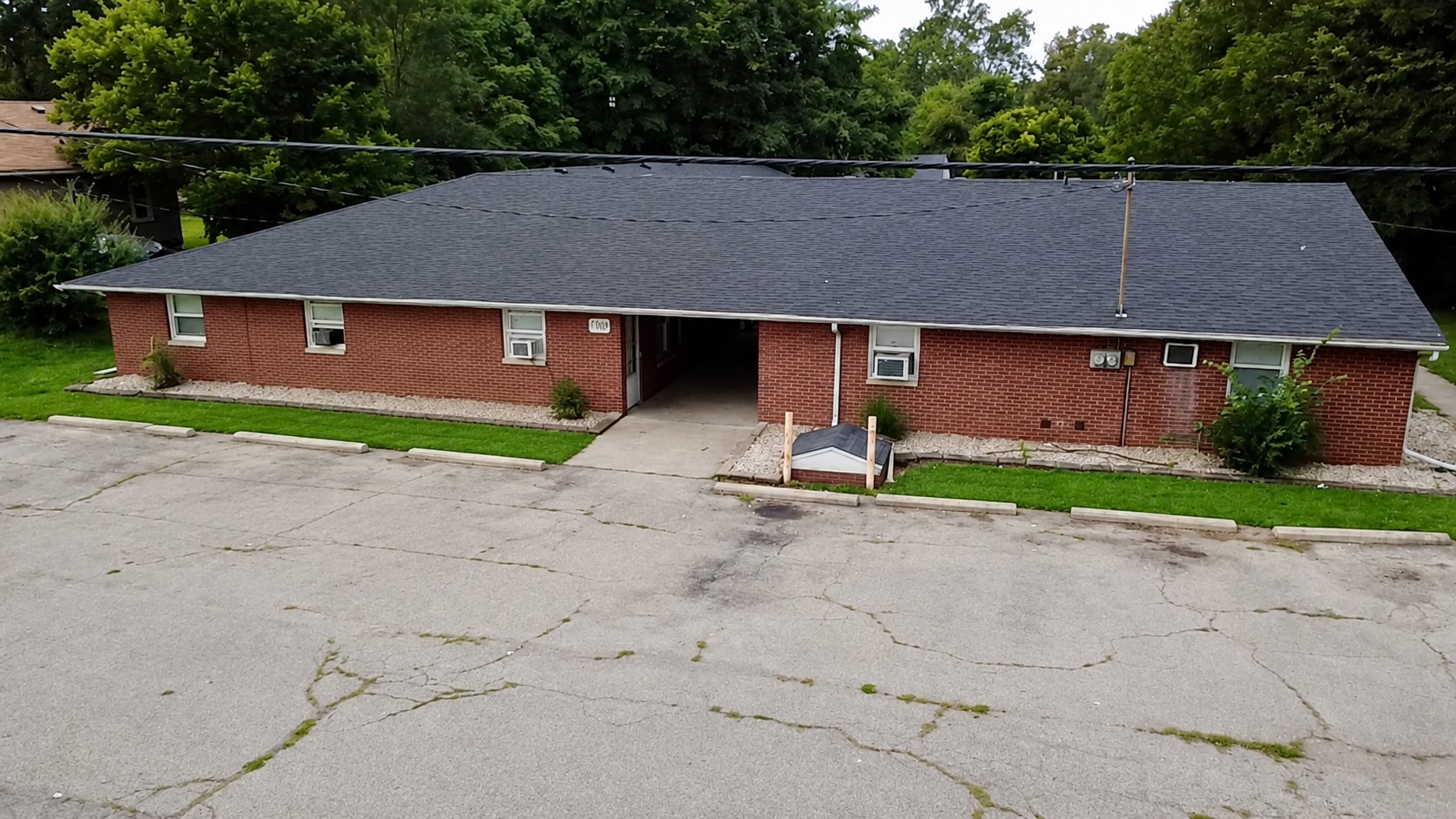 709 S Hutchinson Ave, Muncie, IN for sale Building Photo- Image 1 of 6