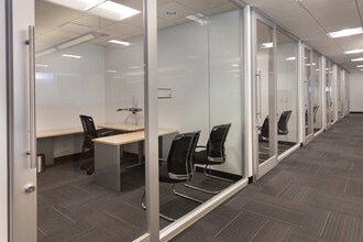 2250 Corporate Park Dr, Herndon, VA for lease Interior Photo- Image 2 of 4