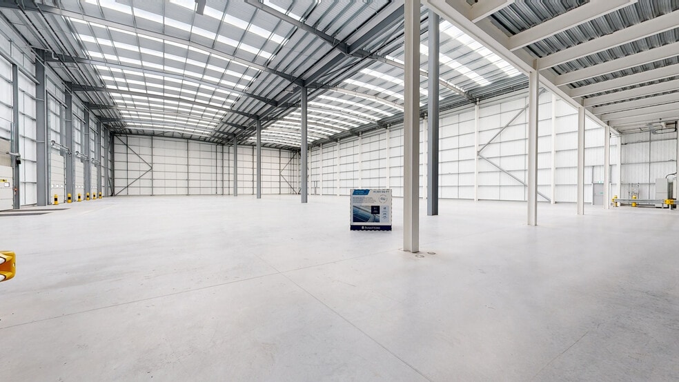 Jays Close, Basingstoke for lease - Matterport 3D Scan - Image 2 of 34