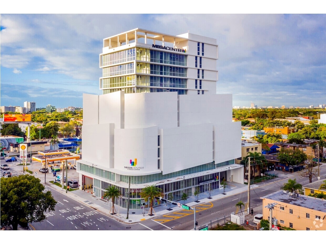 420 SW 7th St, Miami, FL for lease Building Photo- Image 1 of 13