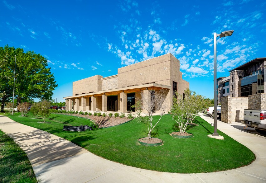 2112 E State Highway 114, Southlake, TX à vendre - Photo du bâtiment - Image 2 de 11