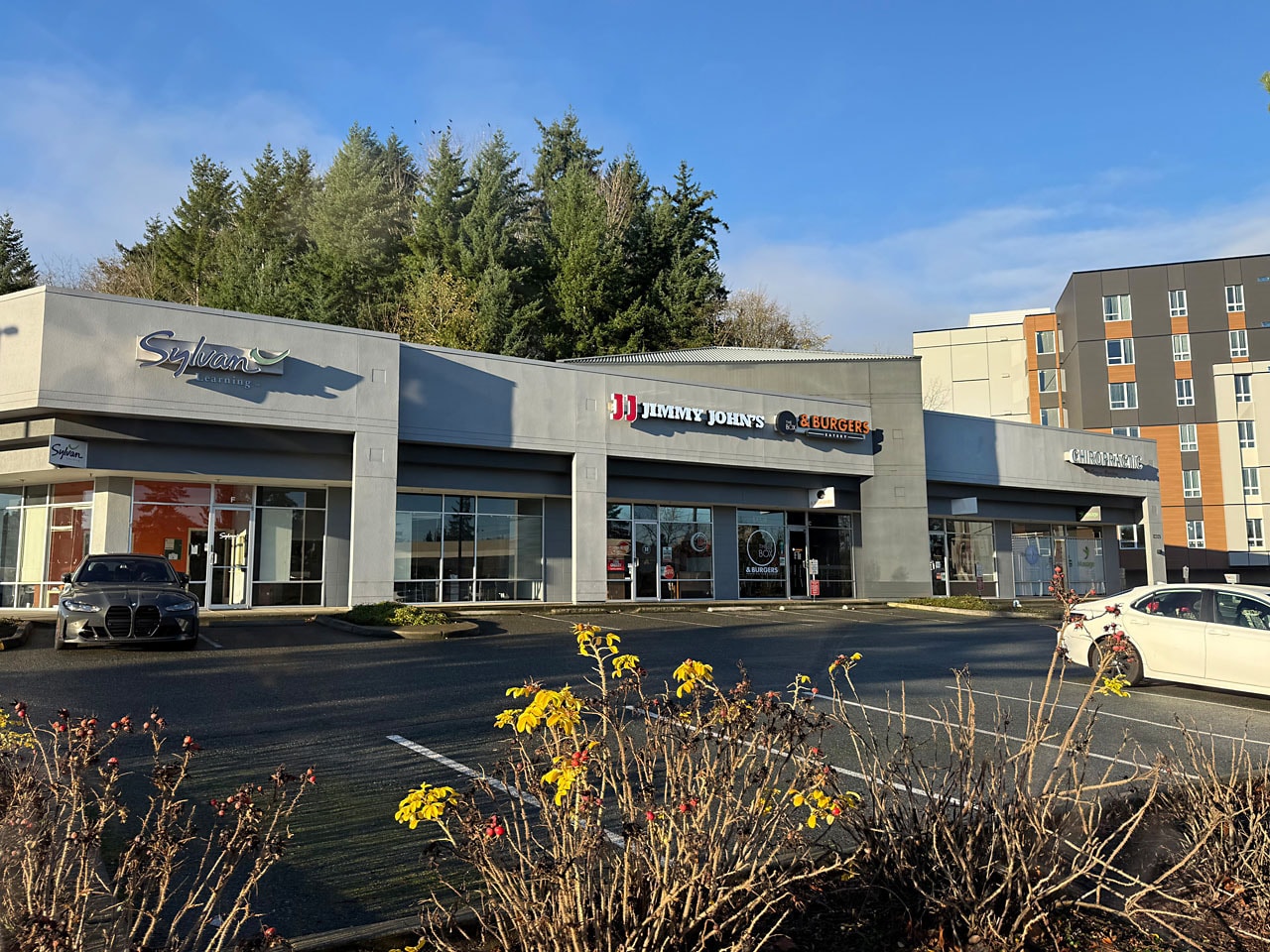 11831-12305 120th Ave NE, Kirkland, WA à louer Photo intérieure- Image 1 de 3