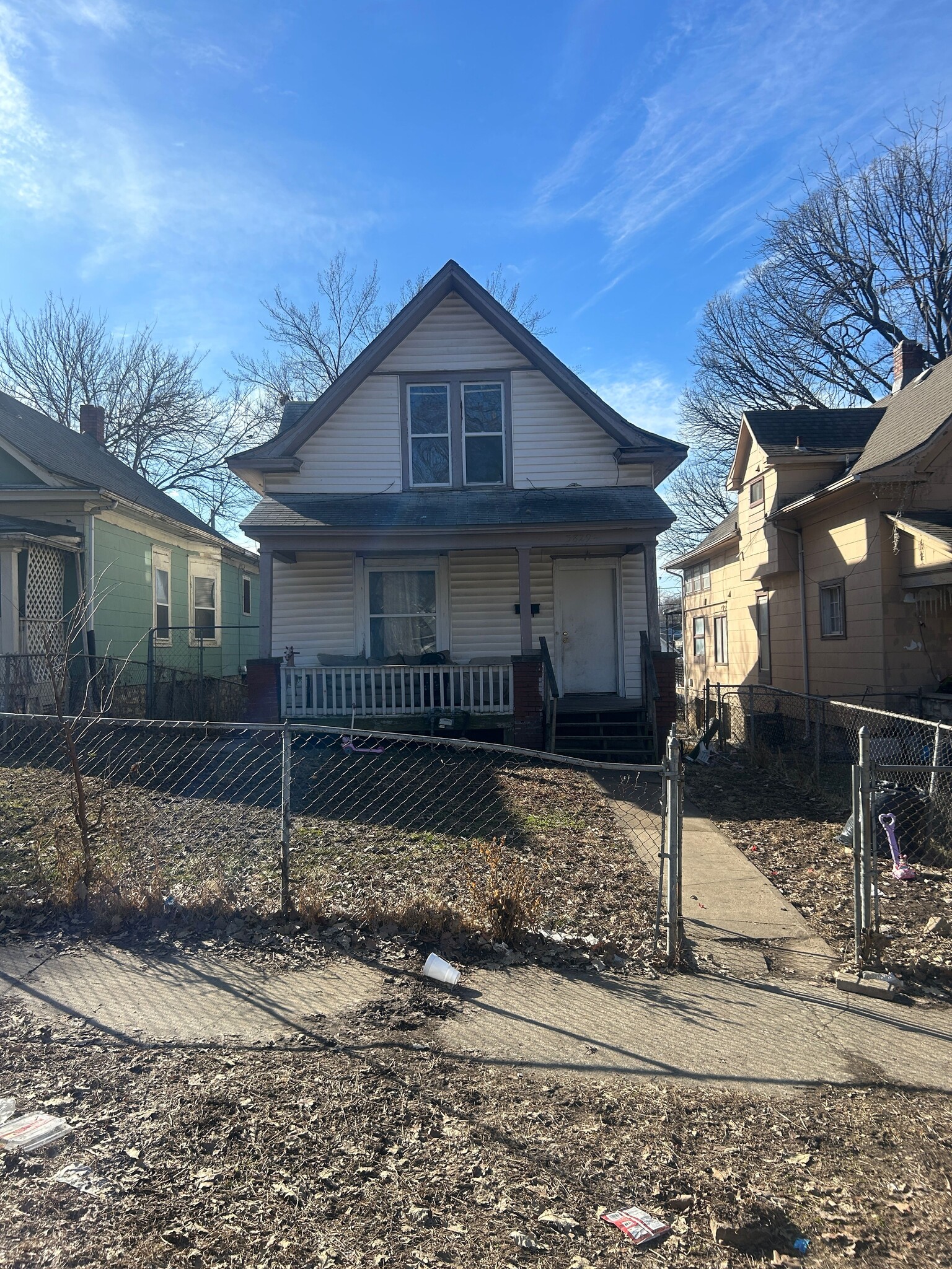 3829 Roberts St, Kansas City, MO for sale Primary Photo- Image 1 of 2