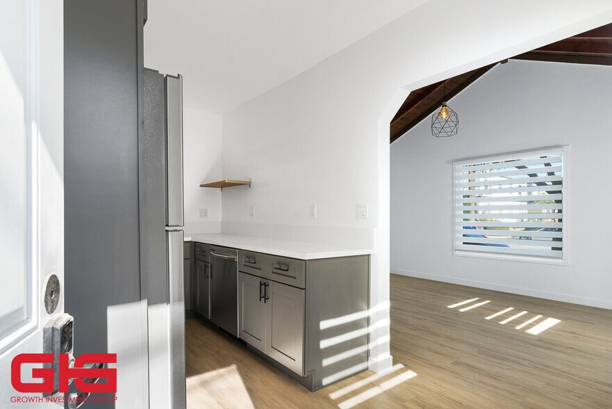 411-417 N Euclid Ave, Pasadena, CA à vendre - Photo du bâtiment - Image 3 de 52