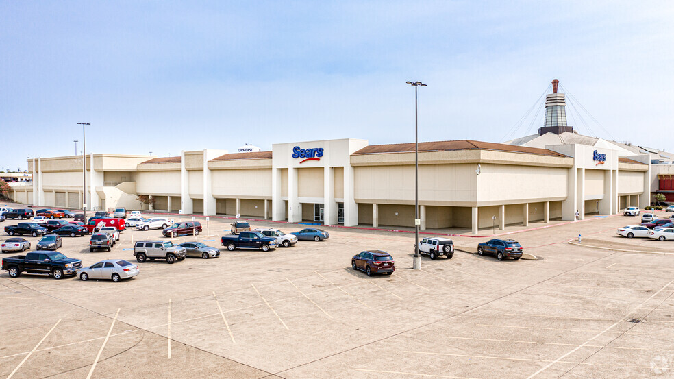 2063 Town East Mall, Mesquite, TX à vendre - Photo du bâtiment - Image 1 de 1