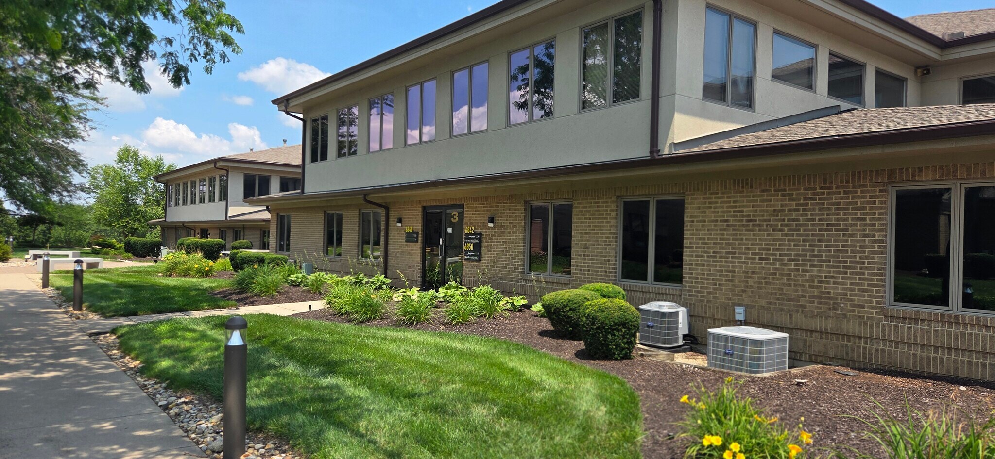 6842-6864 Loop Rd, Centerville, OH à louer Photo du bâtiment- Image 1 de 4