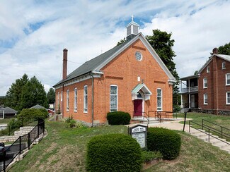 Plus de détails pour 152 N Main St, Spring Grove, PA - Local d'activités à louer