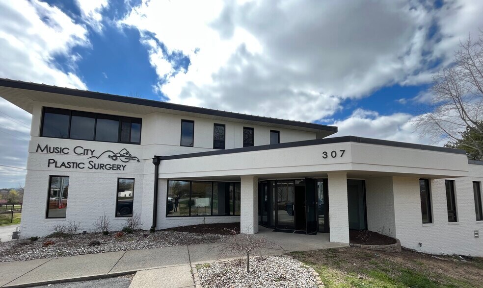 307 Southgate Ct, Brentwood, TN à louer - Photo du bâtiment - Image 2 de 26