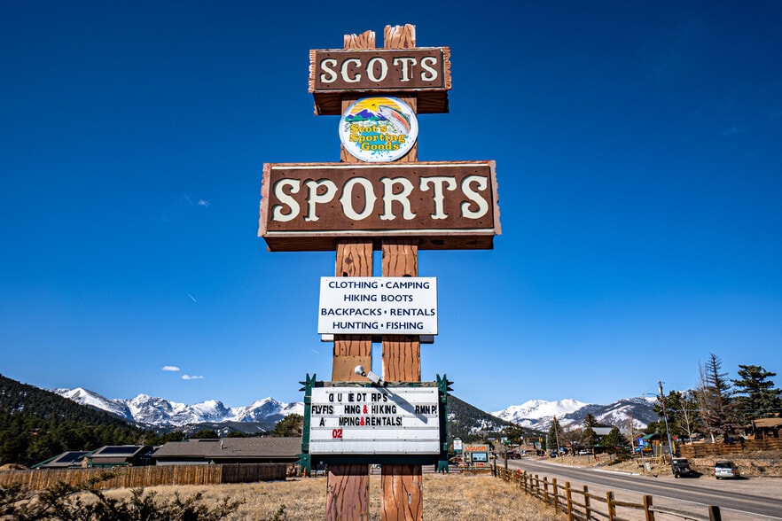 870 Moraine Ave, Estes Park, CO for sale - Primary Photo - Image 1 of 5