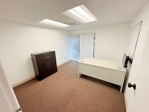 2171 S El Camino Real, Oceanside, CA for lease Interior Photo- Image 1 of 7