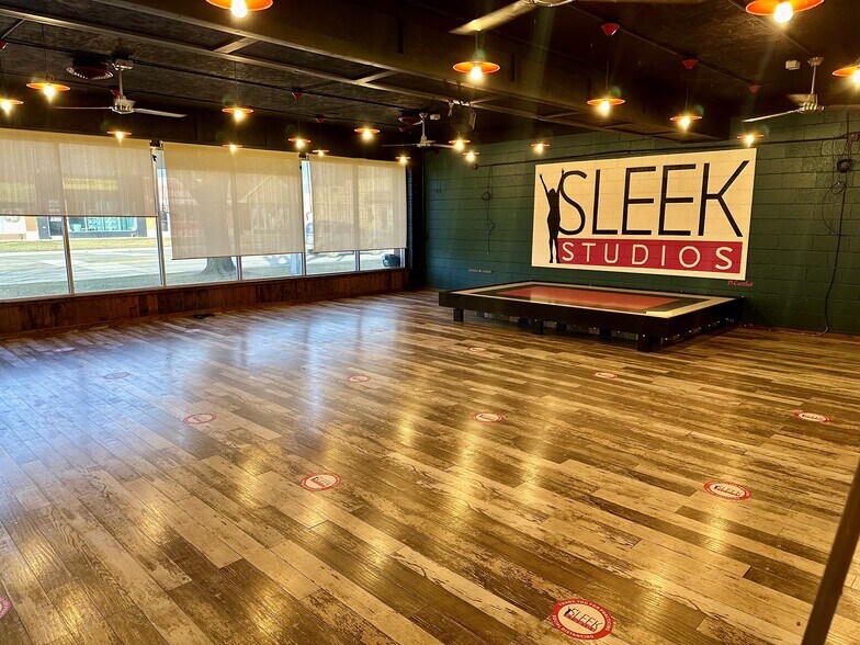 27202 Harper Ave, Saint Clair Shores, MI à louer - Photo intérieure - Image 3 de 4