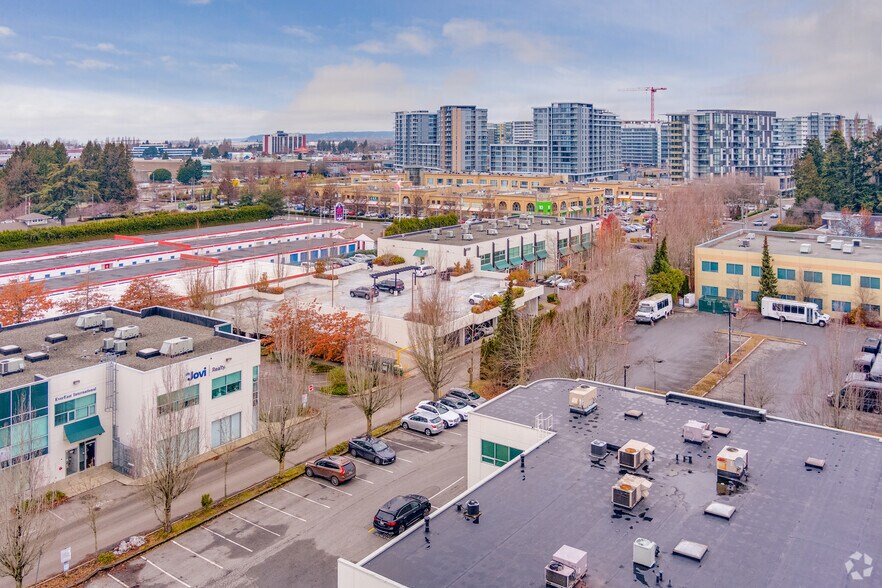 8580 Cambie Rd, Richmond, BC à vendre - Photo du bâtiment - Image 3 de 5