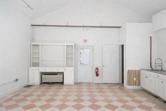 16-38 Nathan Ellis Hwy, Mashpee, MA for lease Interior Photo- Image 1 of 1