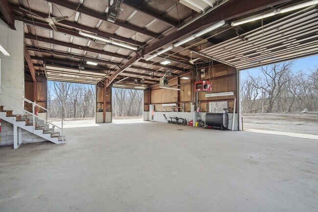 More details for 14 Easthampton Rd, Northampton, MA - Industrial for Lease