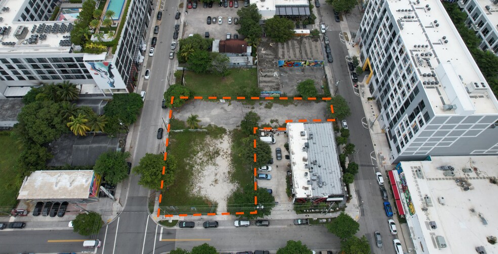 2521 NW 1st Ave, Miami, FL à vendre - Photo du bâtiment - Image 3 de 4