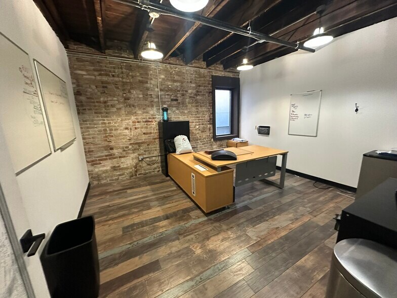203 N Marion St, Tampa, FL à vendre - Photo intérieure - Image 3 de 8