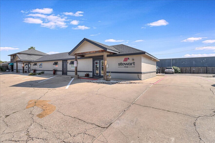 121 Cut Off Rd, Port Aransas, TX à vendre - Photo du bâtiment - Image 3 de 71