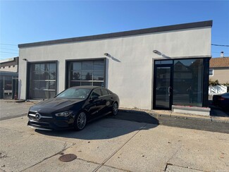 Plus de détails pour 88 Woodbury Rd, Hicksville, NY - Vente au détail à vendre