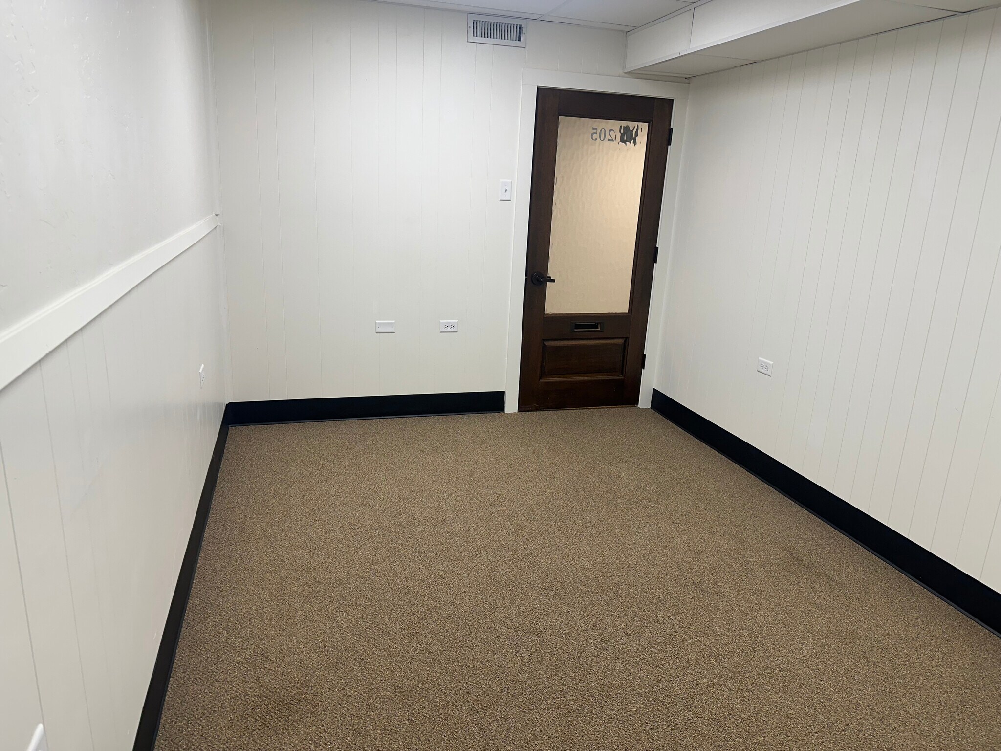 119 N Main St, Weatherford, TX à louer Photo intérieure- Image 1 de 1