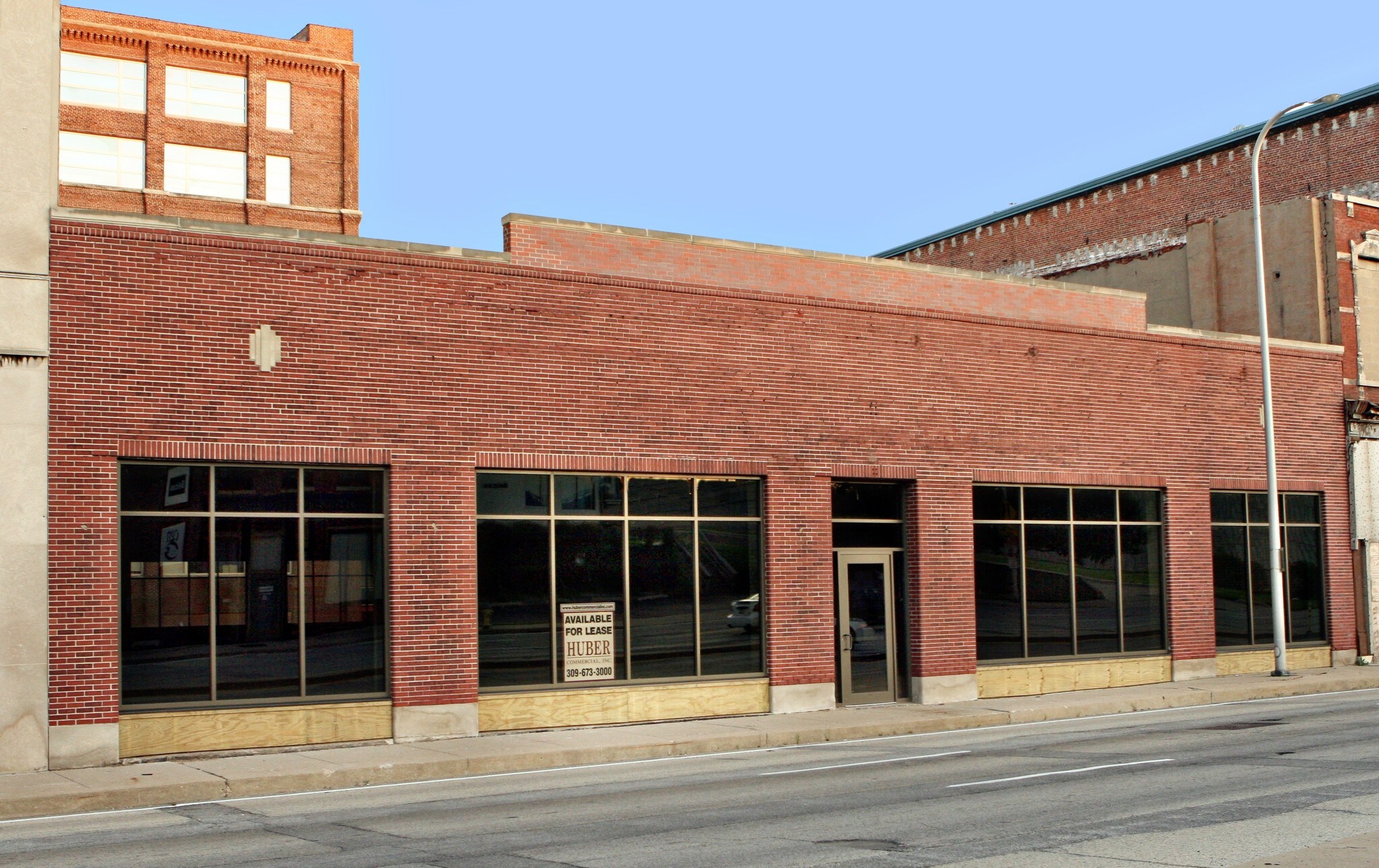 412 SW Washington St, Peoria, IL for lease Primary Photo- Image 1 of 3