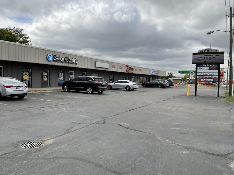 821 W Coliseum Blvd, Fort Wayne, IN for lease - Building Photo - Image 1 of 5