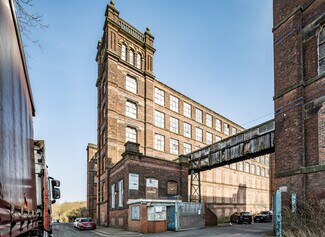 Plus de détails pour Aspinall St, Heywood - Industriel à louer