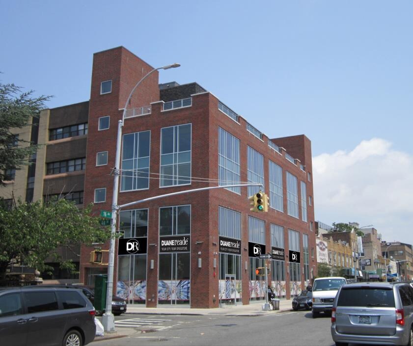 4714 16th Ave, Brooklyn, NY à louer Photo du bâtiment- Image 1 de 2