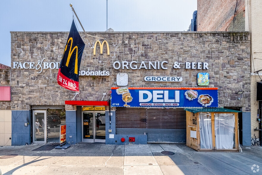 4748-4754 Broadway, New York, NY for lease - Building Photo - Image 3 of 10