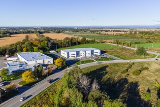 Plus de détails pour 2 Bill Leathem Dr, Ottawa, ON - Local d'activités à louer