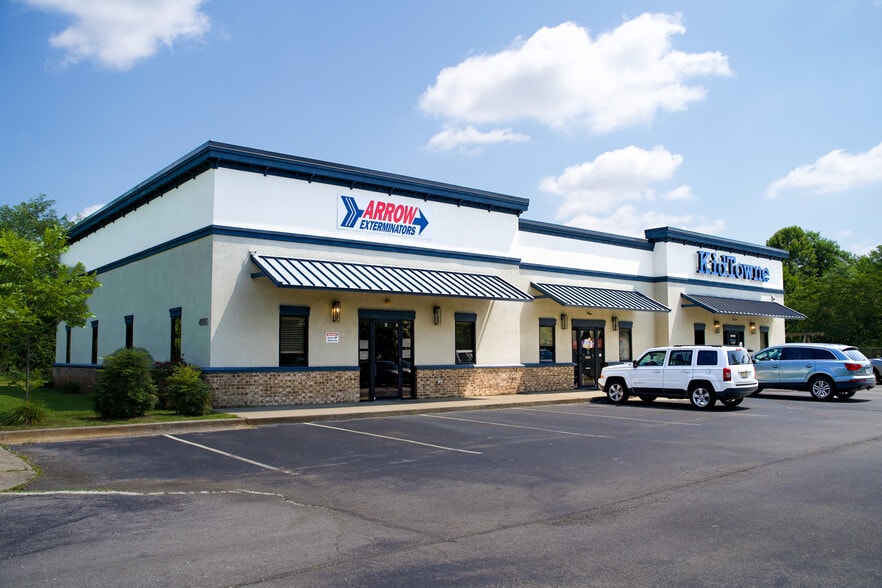 4950 N Memorial Pky, Huntsville, AL for lease - Building Photo - Image 2 of 9