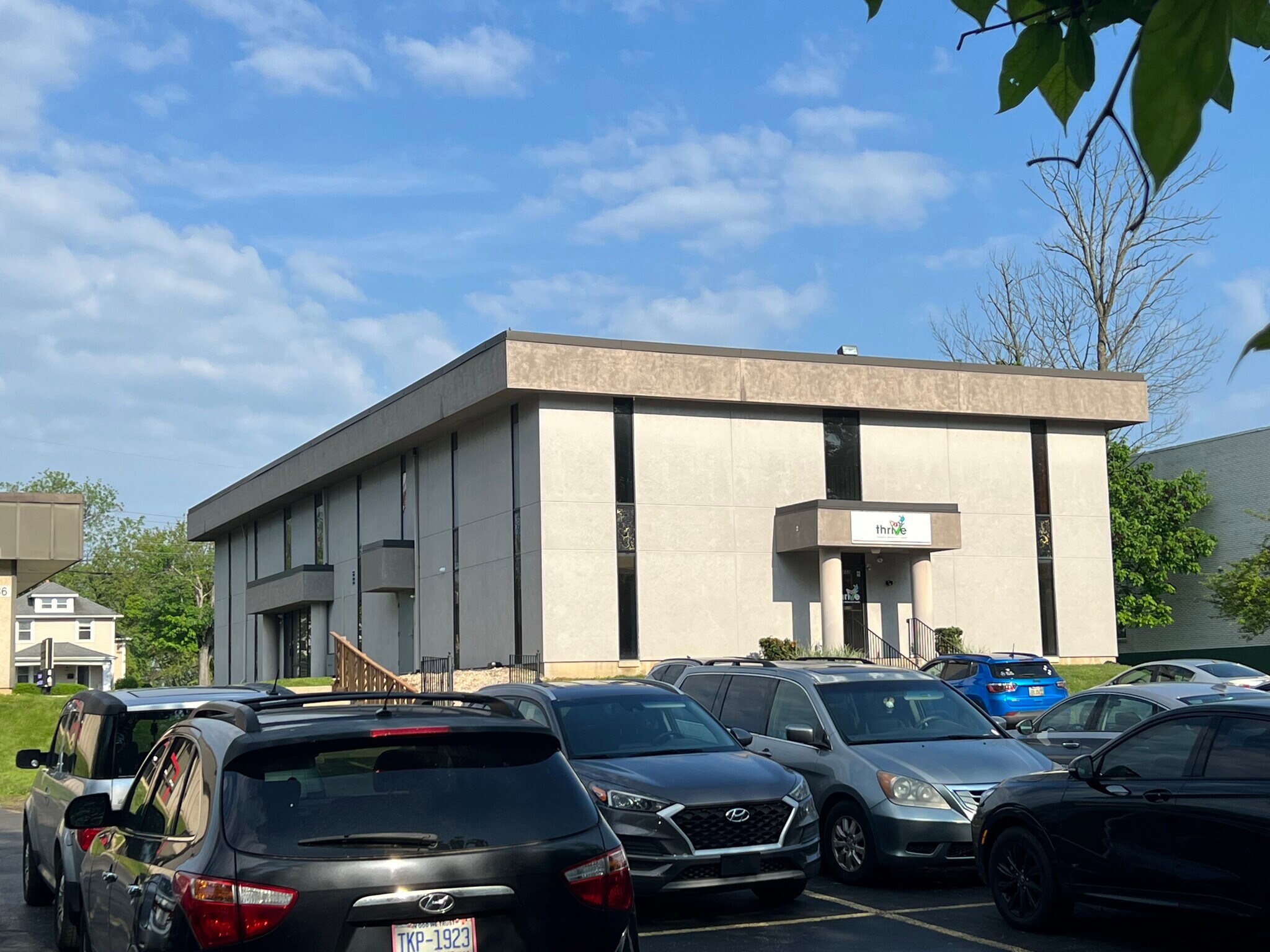 1332 Woodman Dr, Dayton, OH à vendre Photo du bâtiment- Image 1 de 1