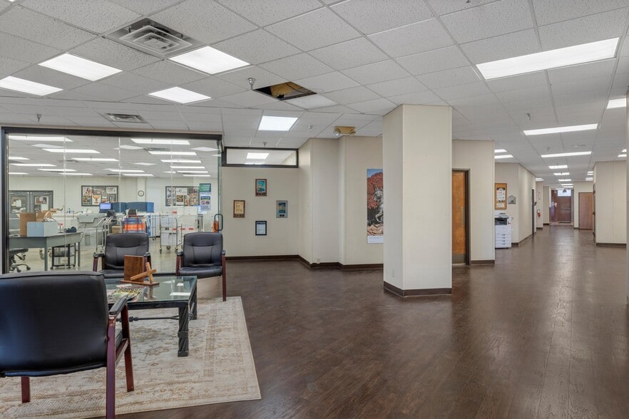700 W Loop 340, Waco, TX for lease - Building Photo - Image 3 of 10