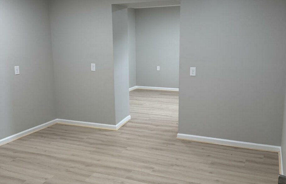 106 S Bickett Blvd, Louisburg, NC à louer - Photo intérieure - Image 3 de 7