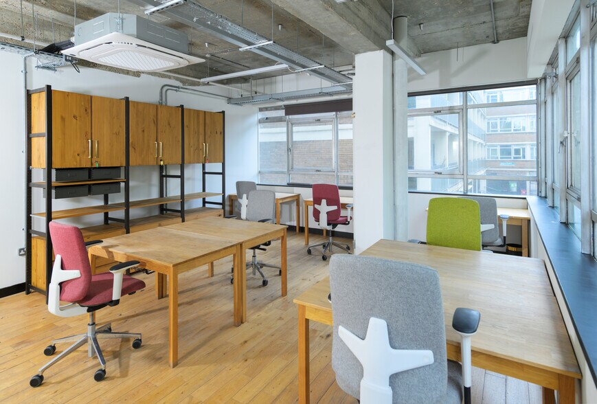 239-245 Old St, Londres à louer - Photo du bâtiment - Image 3 de 12