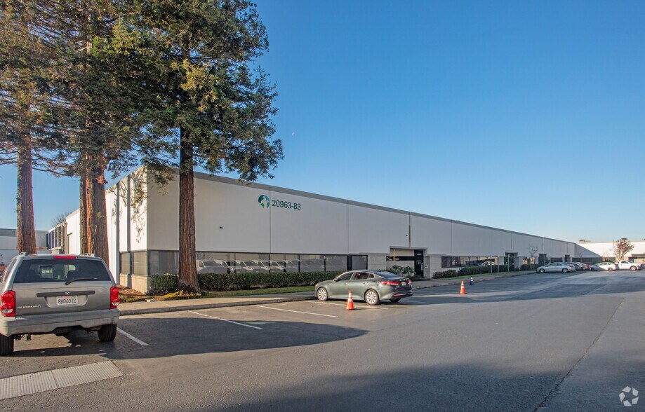 20981 Cabot Blvd, Hayward, CA for lease - Building Photo - Image 2 of 8