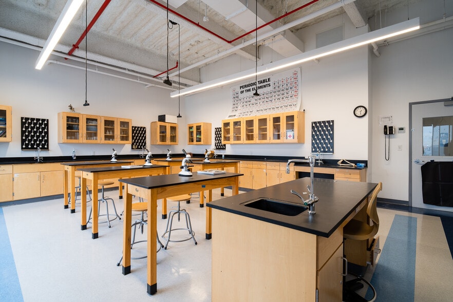 297-299 N 7th St, Brooklyn, NY for lease - Interior Photo - Image 2 of 16