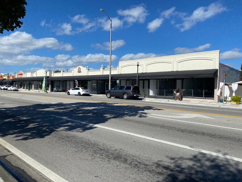 891-895 NE 125th St, Miami, FL for lease - Building Photo - Image 1 of 20