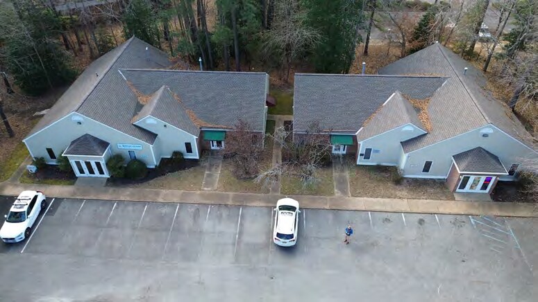 247 McLaws Cir, Williamsburg, VA à louer - Photo du bâtiment - Image 2 de 10