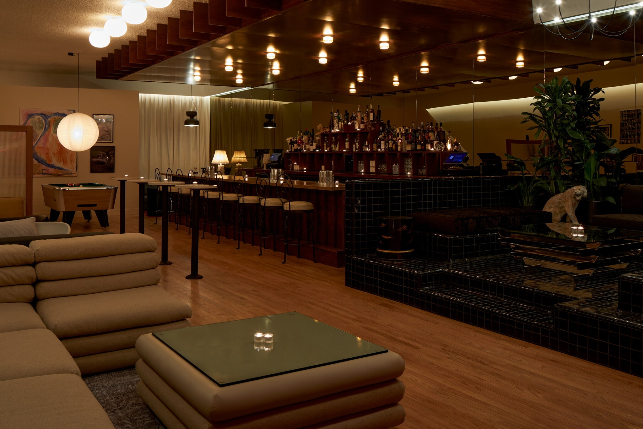 7746 Santa Monica Blvd, West Hollywood, CA for lease Building Photo- Image 1 of 6