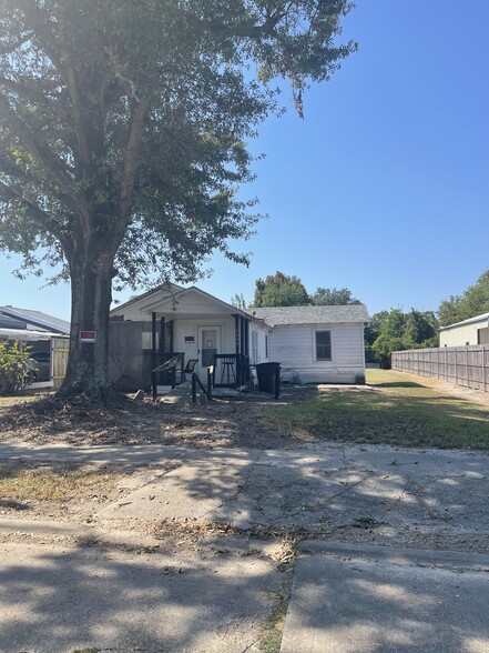 2804 Hazel St, Lake Charles, LA à vendre - Photo du bâtiment - Image 2 de 8